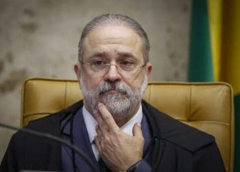 Augusto-Aras-1-868×644